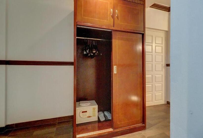 סוויטת ג'וניור, Citrus Chambers Mahabaleshwar