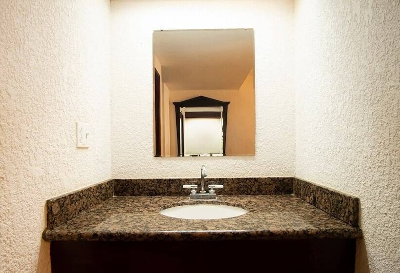 带2个双人床的标准工作室, Costa Ensenada