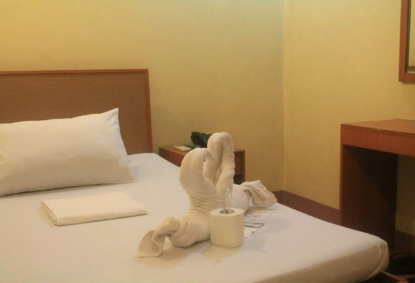 اتاق لوکس, Gran Prix Quezon City