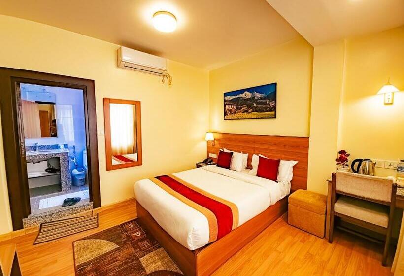 Delüks Oda, Magnificent