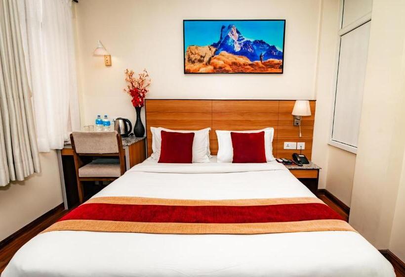 Delüks Oda, Magnificent