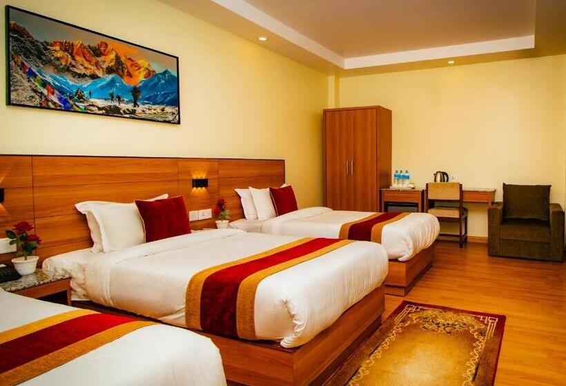 Delüks Üç Kişilik Oda, Magnificent