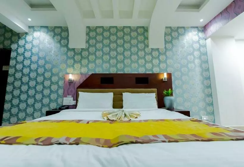 デラックスルーム, Orchid Residency By Magnum Hotels