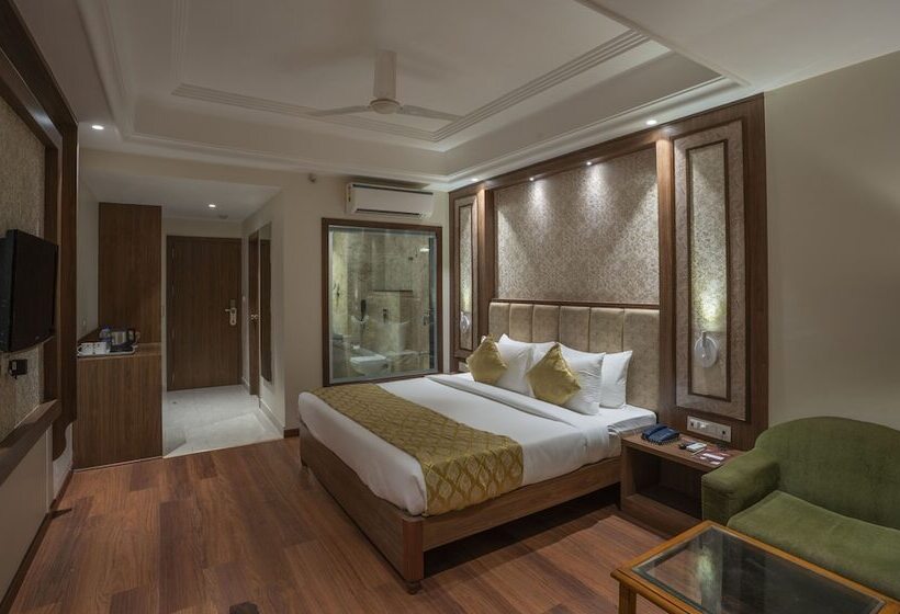 디럭스 룸, Shri Ram Excellency