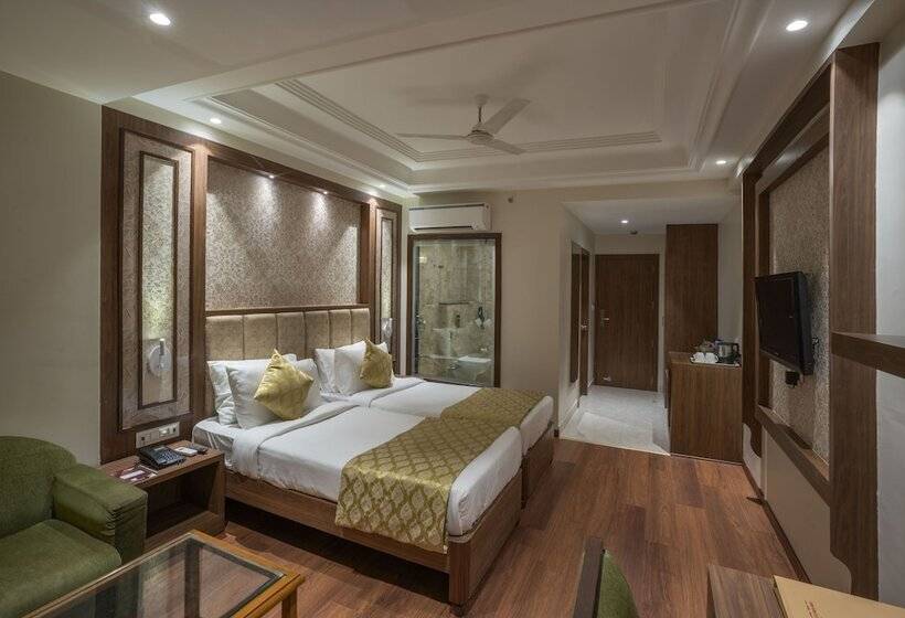 디럭스 룸, Shri Ram Excellency