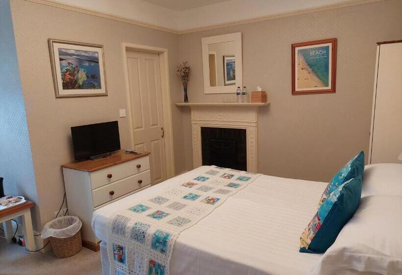 חדר סטנדרט, The Denes