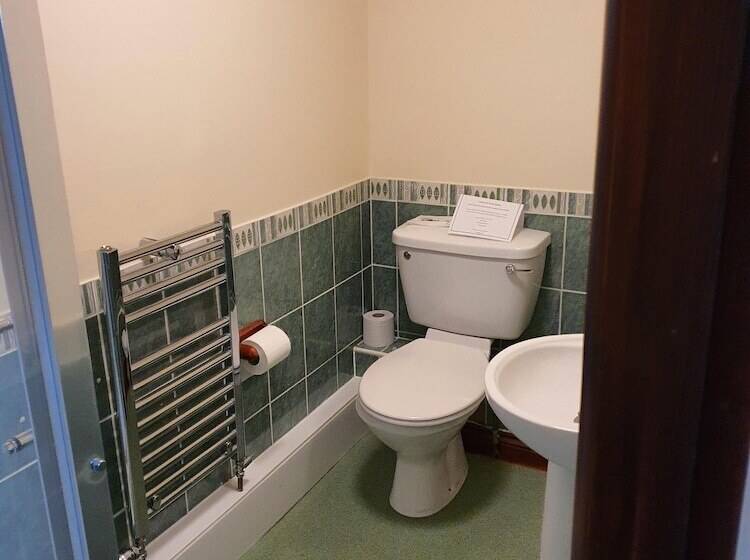 스탠다드 룸, The Lugger Inn