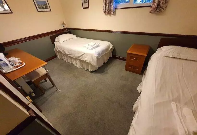 اتاق استاندارد, The Lugger Inn