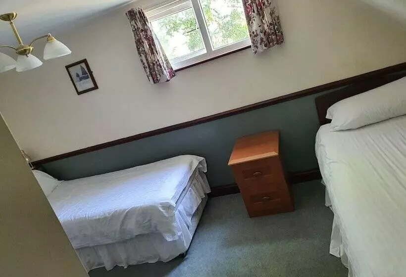 اتاق استاندارد, The Lugger Inn