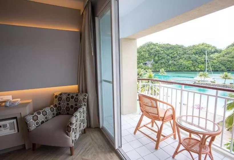 اتاق لوکس با چشم‌انداز دریا, Palau Royal Resort