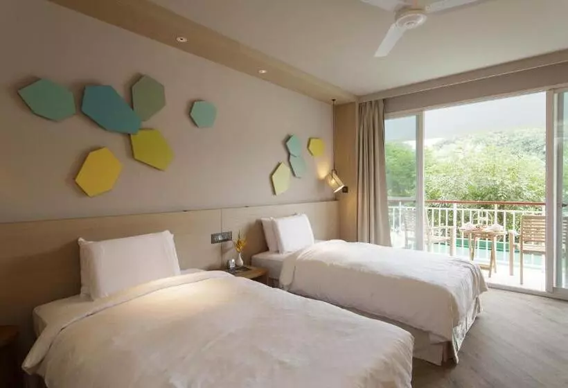 اتاق پریمیوم یک تخته, Palau Royal Resort