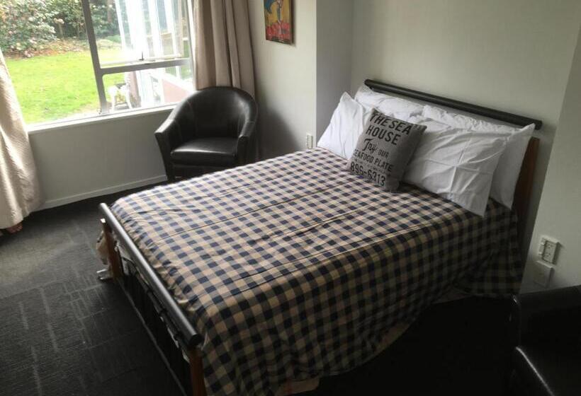 اتاق استاندارد با سرویس بهداشتی مشترک, Sandy Feet Accommodation