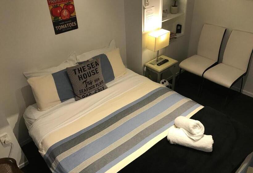 اتاق استاندارد با سرویس بهداشتی مشترک, Sandy Feet Accommodation