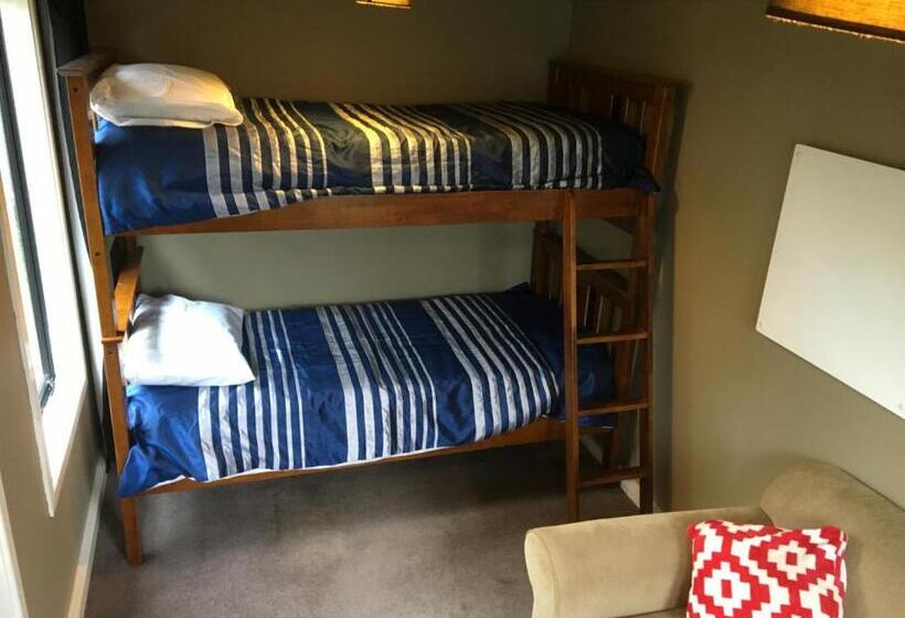 استودیو استاندارد با چشم‌انداز باغ, Sandy Feet Accommodation