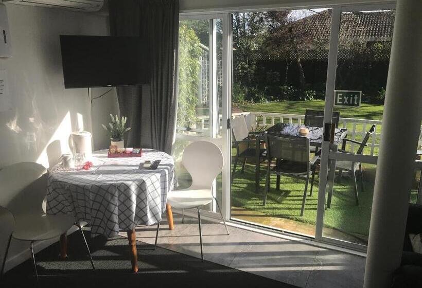 اتاق استاندارد با بالکن, Sandy Feet Accommodation