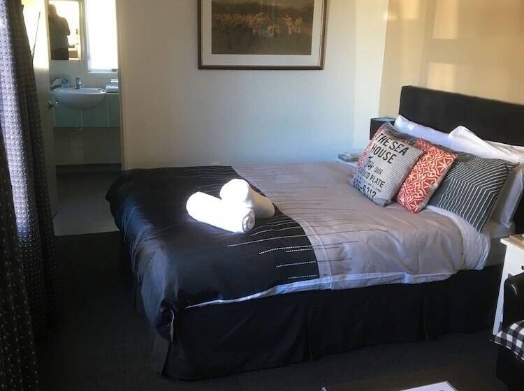 اتاق استاندارد, Sandy Feet Accommodation