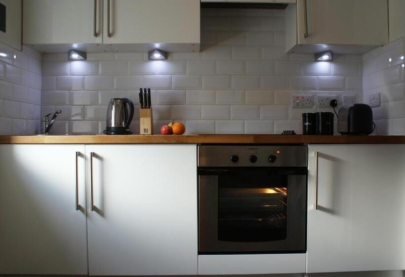 带3个卧室的公寓, The Glen Mhor Apartments