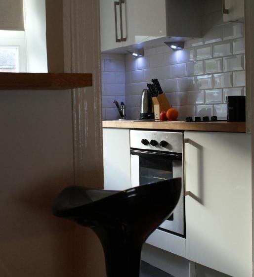 شقة 3 غرف, The Glen Mhor Apartments