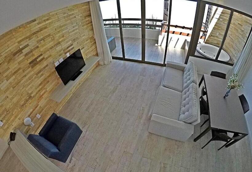 شقة دور أخير غرفة نوم واحدة, Waterfront Apart