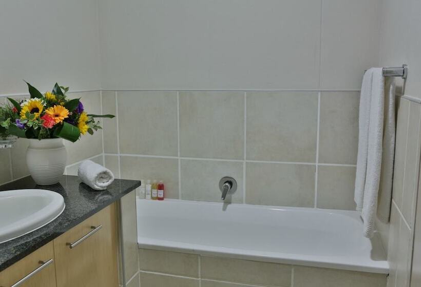 Апартаменты 2 Спальни, Westay Westpoint Apartments