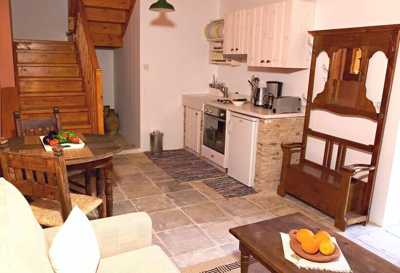 Апартаменты 1 Спальня, Eveleos Country House