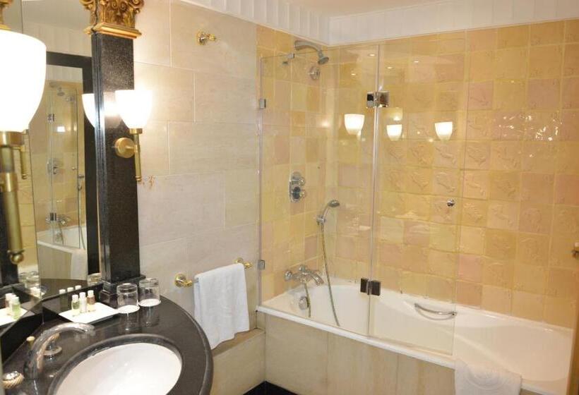 سوئیت با تخت بزرگ, Golden Carthage Hotel Tunis