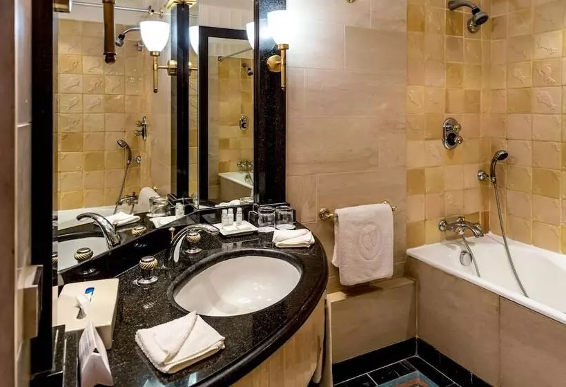 اتاق اجرایی, Golden Carthage Hotel Tunis