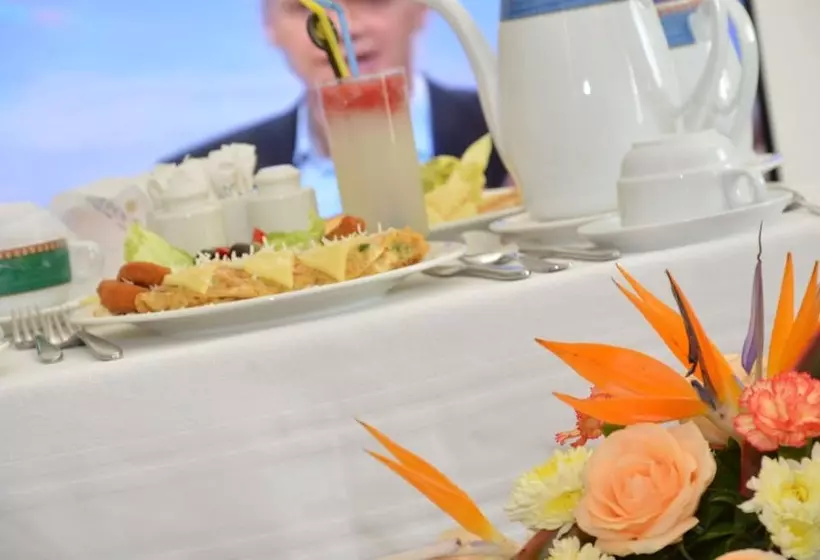 اتاق اجرایی, Golden Carthage Hotel Tunis