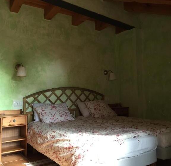 غرفة قياسية, Lo Paller De Roc