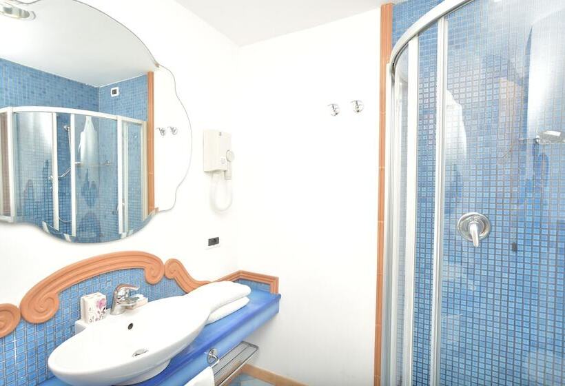 غرفة قياسية, Albergo Italia   Beach