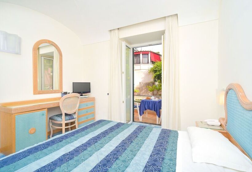 غرفة سوبيريور, Albergo Italia   Beach