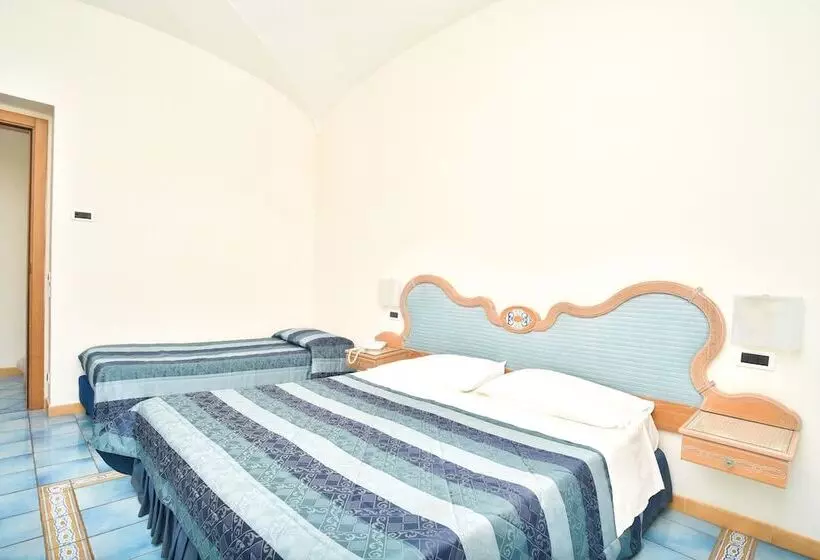 スタンダードトリプルルーム, Albergo Italia Beach