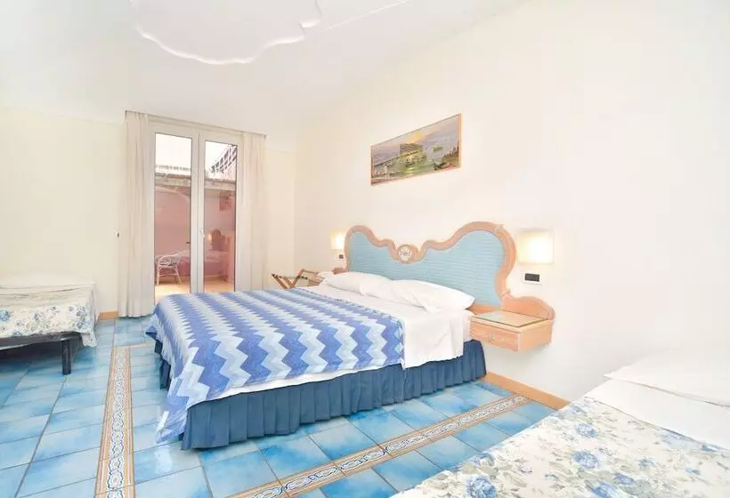 スーペリアトリプルルーム, Albergo Italia Beach