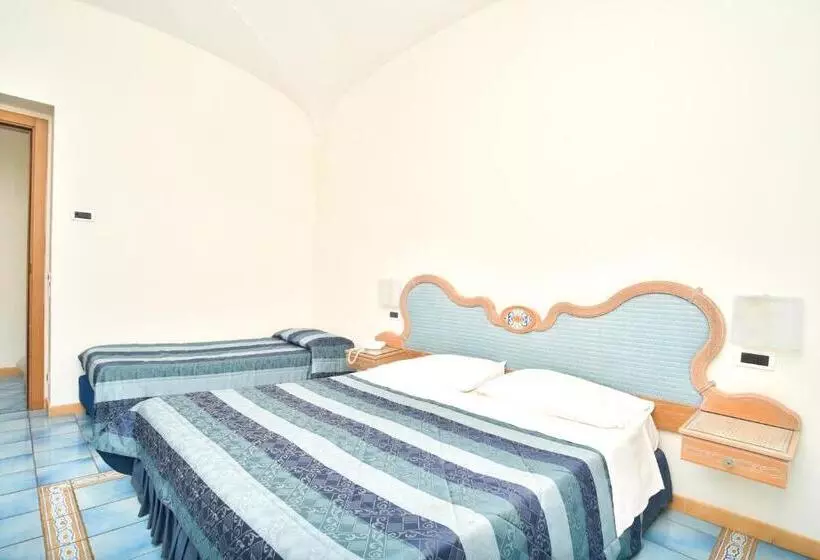 スタンダードトリプルルーム, Albergo Italia Beach