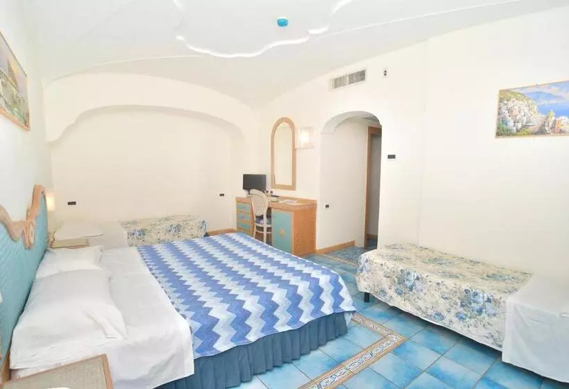 スーペリアトリプルルーム, Albergo Italia Beach