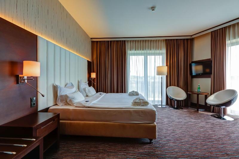 اتاق لوکس, Copernicus Toruń