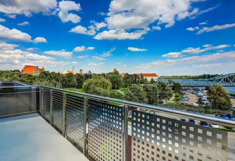 デラックスルーム, Copernicus Toruń