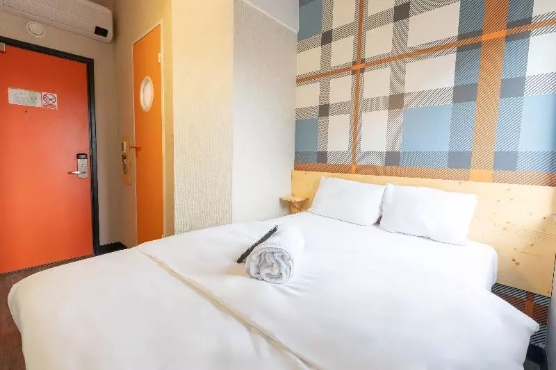 اتاق استاندارد, Easyhotel Glasgow City