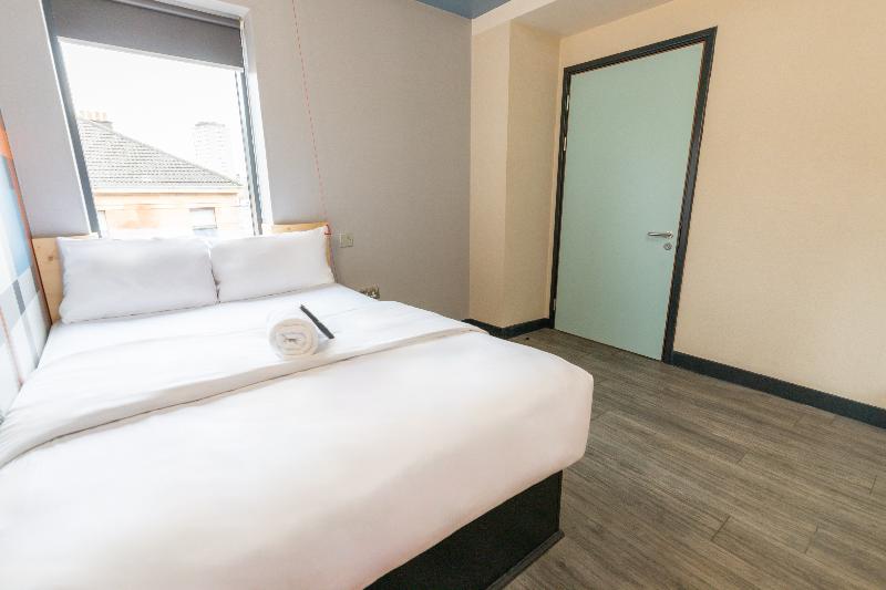 חדר סטנדרט מותאם לאדם עם מוגבלויות, Easyhotel Glasgow City