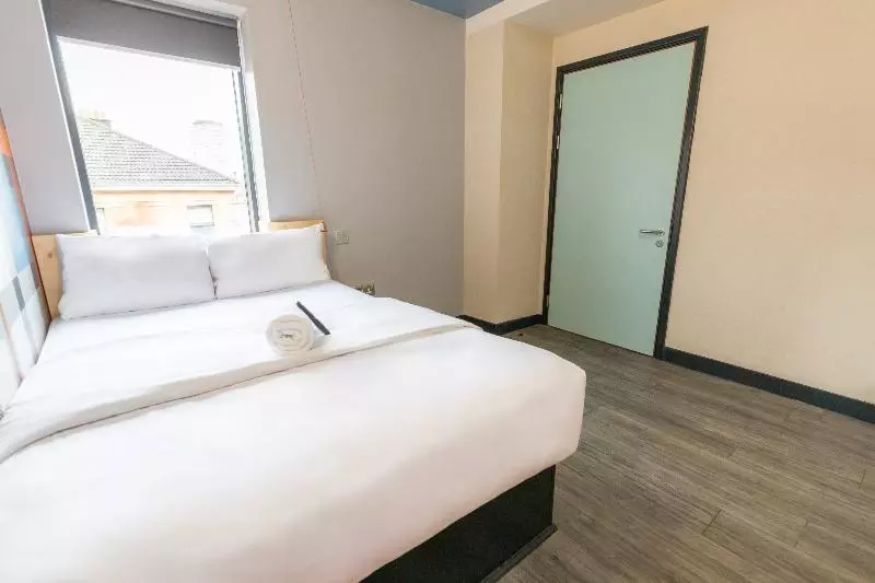 اتاق استاندارد برای معلولان, Easyhotel Glasgow City