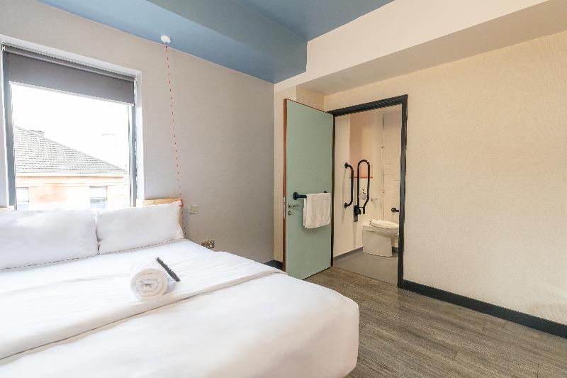 חדר סטנדרט מותאם לאדם עם מוגבלויות, Easyhotel Glasgow City