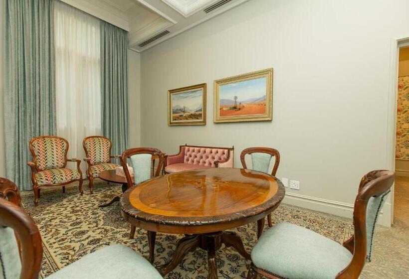 Family Suite, The Monarch