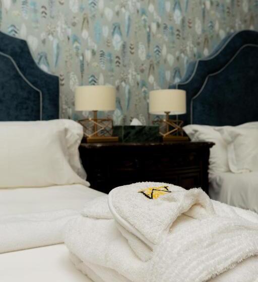 Семейный Номер Deluxe, The Monarch