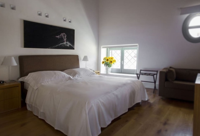 豪华房间带漩涡浴缸, Palazzo Brunaccini Boutique