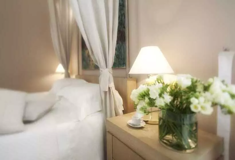 سوییت لوکس, Palazzo Brunaccini Boutique