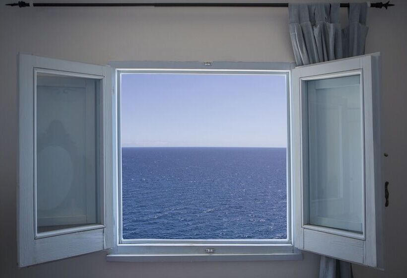 חדר דלוקס נוף לים, Piccolo Mondo