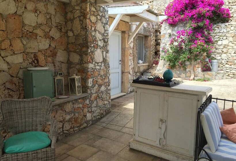 סוויטת דלוקס נוף לים, Piccolo Mondo