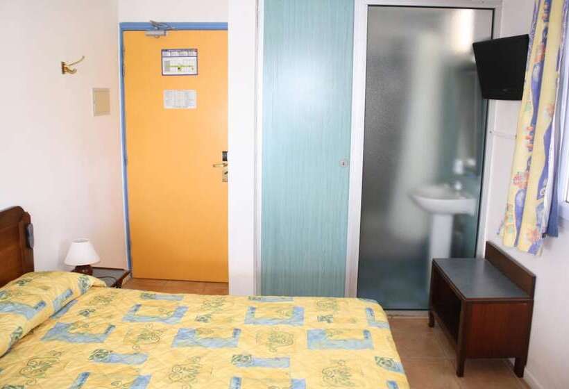 اتاق استاندارد, Saint John Perse