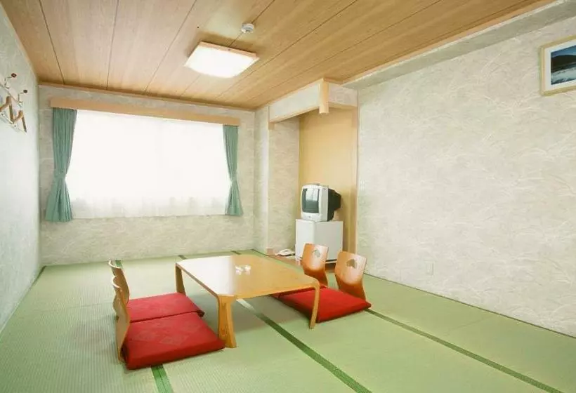 スタンダードルーム, Station Kyoto West