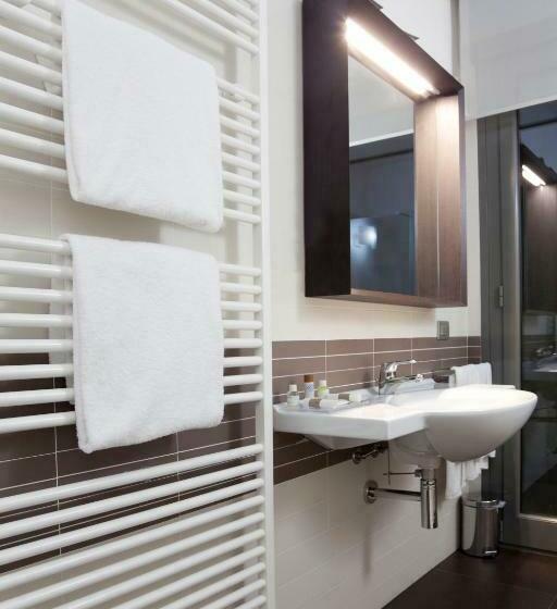 استودیوی استاندارد, Zambala Luxury Residence